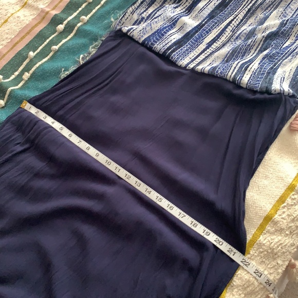 Cupcakes and Cashmere extra long maxi dress - Picture 12 of 14